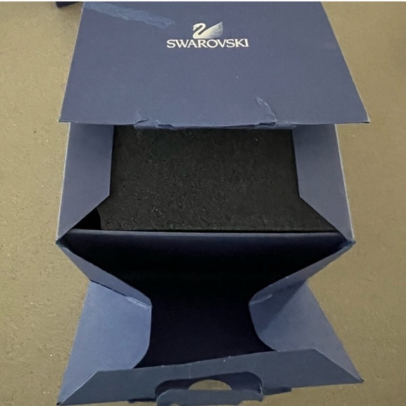 Swarovski Baby Lovebirds Figurine โ Retired 2011 โ Feathered Beauties Series - Picture 9 of 9